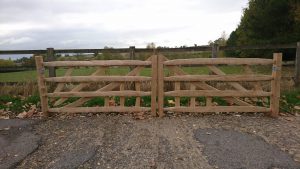cleft oak gates, cleft oak gates, oak gates, cleft gates, rustic oak gates, traditional oak gates